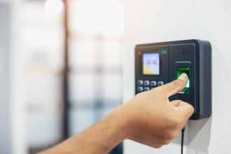 Gestão de ponto: erros frequentes e como resolvê-los